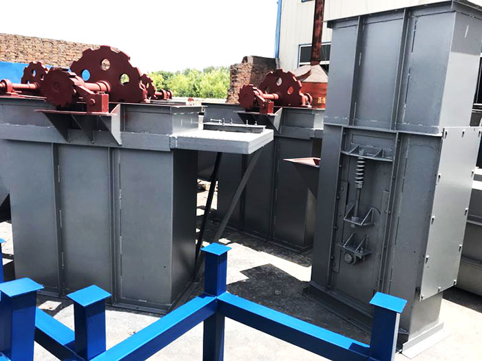 為什么用鋼絲膠帶提升機(jī)，而不用鏈?zhǔn)蕉肥教嵘龣C(jī)？