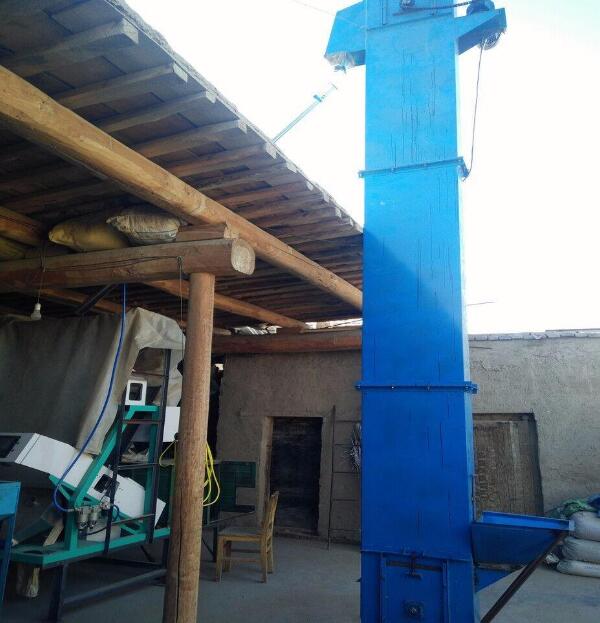 垂直斗式提升機料斗接觸殼體如何解決？